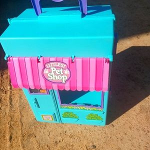 Littlest pet shop doll house